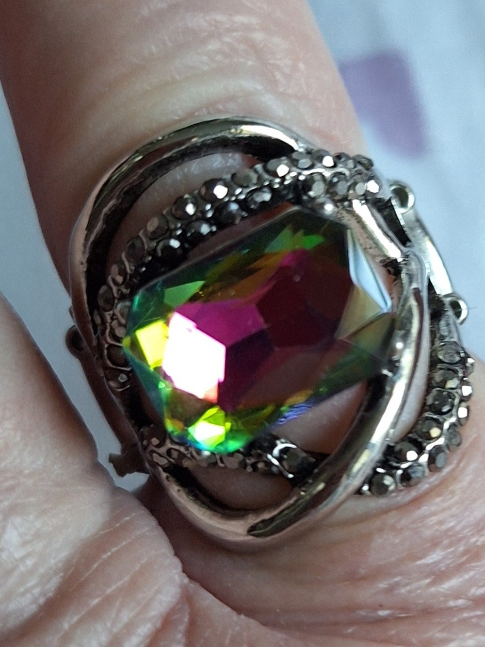NWOT Mystic Oil Spill And Hematine Statement Ring